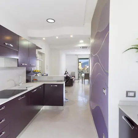 Апартаменты Estate4home - L'onda Viola *